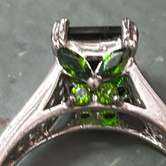 925 Sterling Silver & Tsavorite Garnet CZ ring Sz 9, 4.71g, 8.7x6.8mm butterfly - Picture 9 of 12